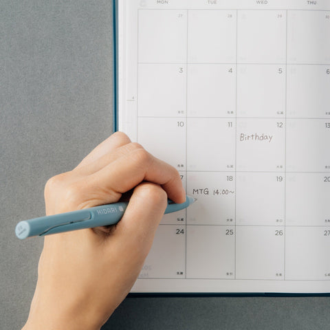 HIDARI Left-handed Planner 2024 navy (Japanese edition)
