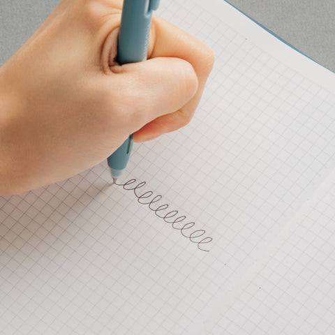 HIDARI Left-handed Planner 2024 navy (Japanese edition)