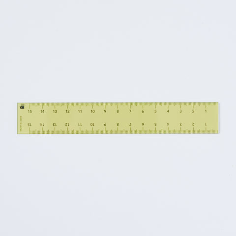 15cm double-sided ruler by HIDARI, designed for left- and right-handed users. Features edge-start scales and eco-friendly recycled PET.