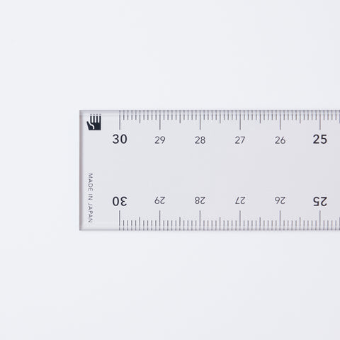 HIDARI 30cm ruler with dual scales for left- and right-handed users, made of recycled PET plastic.