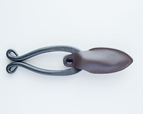 SAKAGEN left-handed Ikebana scissors with sharp steel blades and protective cover, made in Japan.