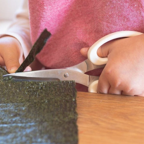 SUNCRAFT kitchen tool gift set for left-handed kids – knife, scissors, and peeler with safe ergonomic design, made in Seki, Japan.