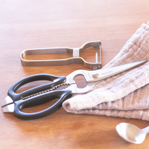 SUNCRAFT left-handed kitchen scissors with serrated blades and multifunction features, ergonomic handle, made in Japan.