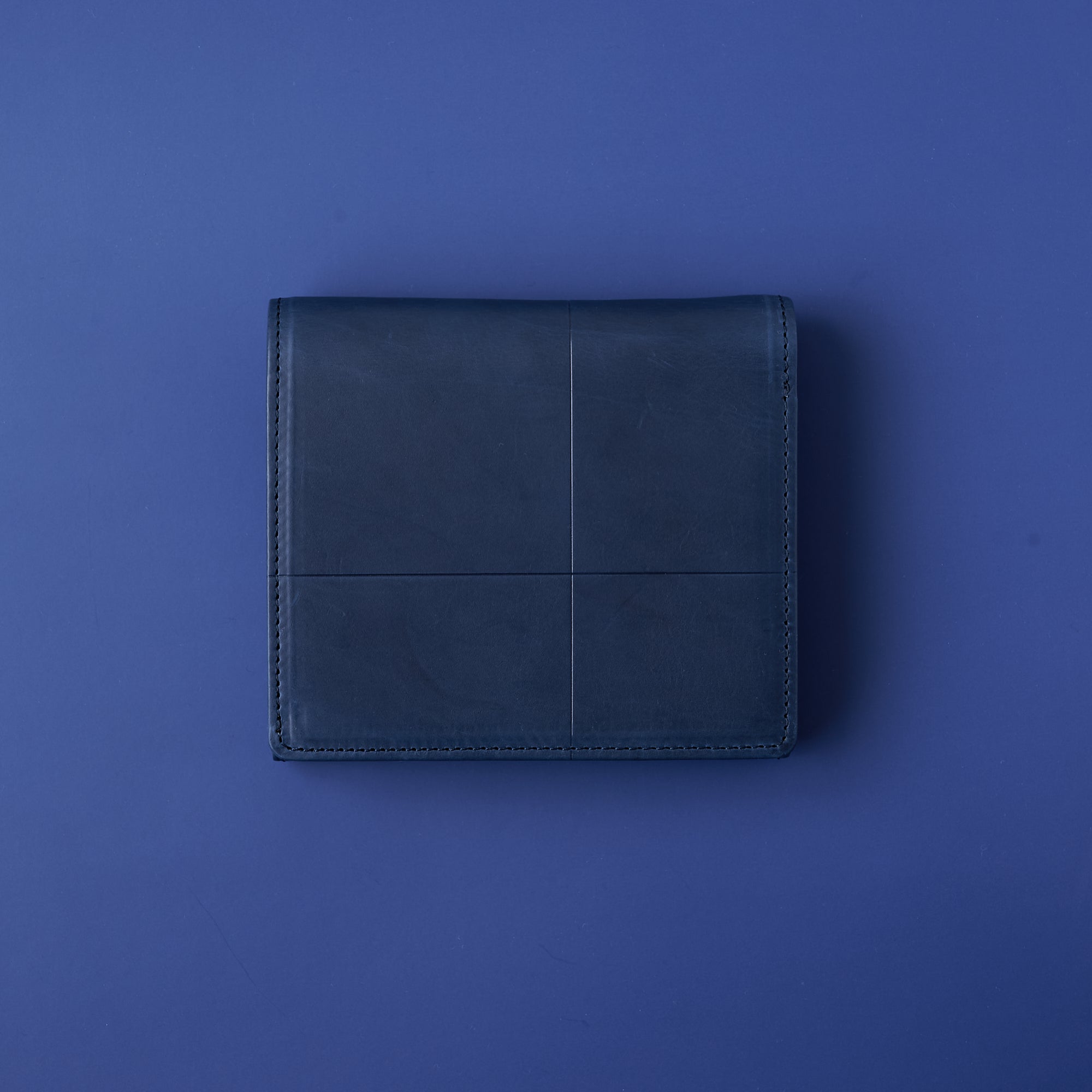 Left-Handed Bifold Wallet – Navy Vitello by YAMATOU | HIDARI