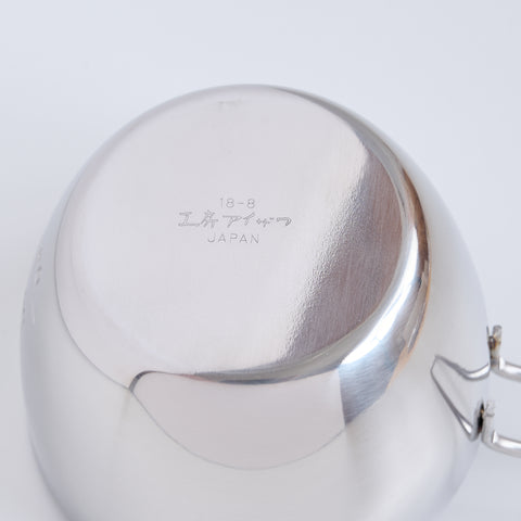 Stainless steel measuring cup 200ml ambidextrous design with dual spouts and long handle, made in Tsubame, Japan.
