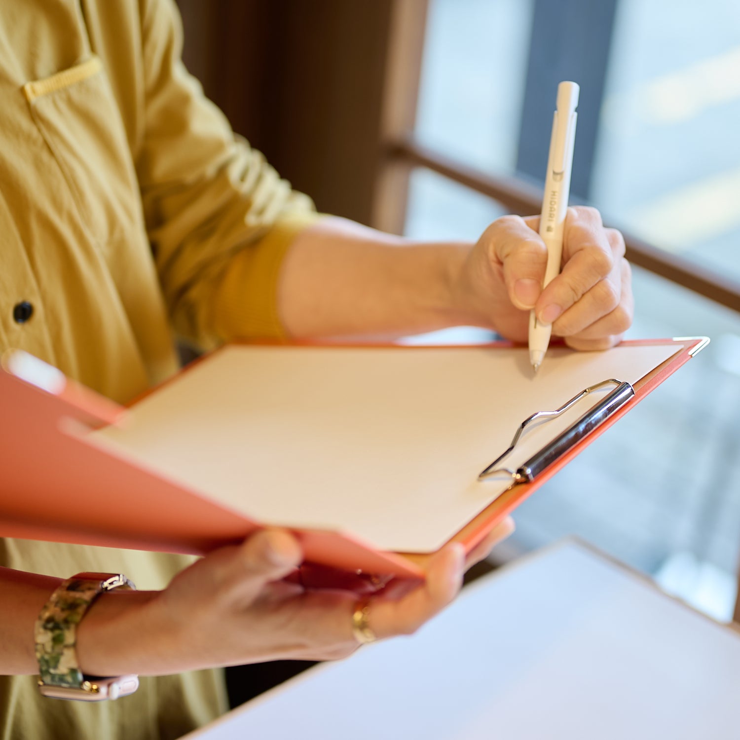 Left-Handed Clipboard A4 – 3 Colors | HIDARI Japanese Stationery