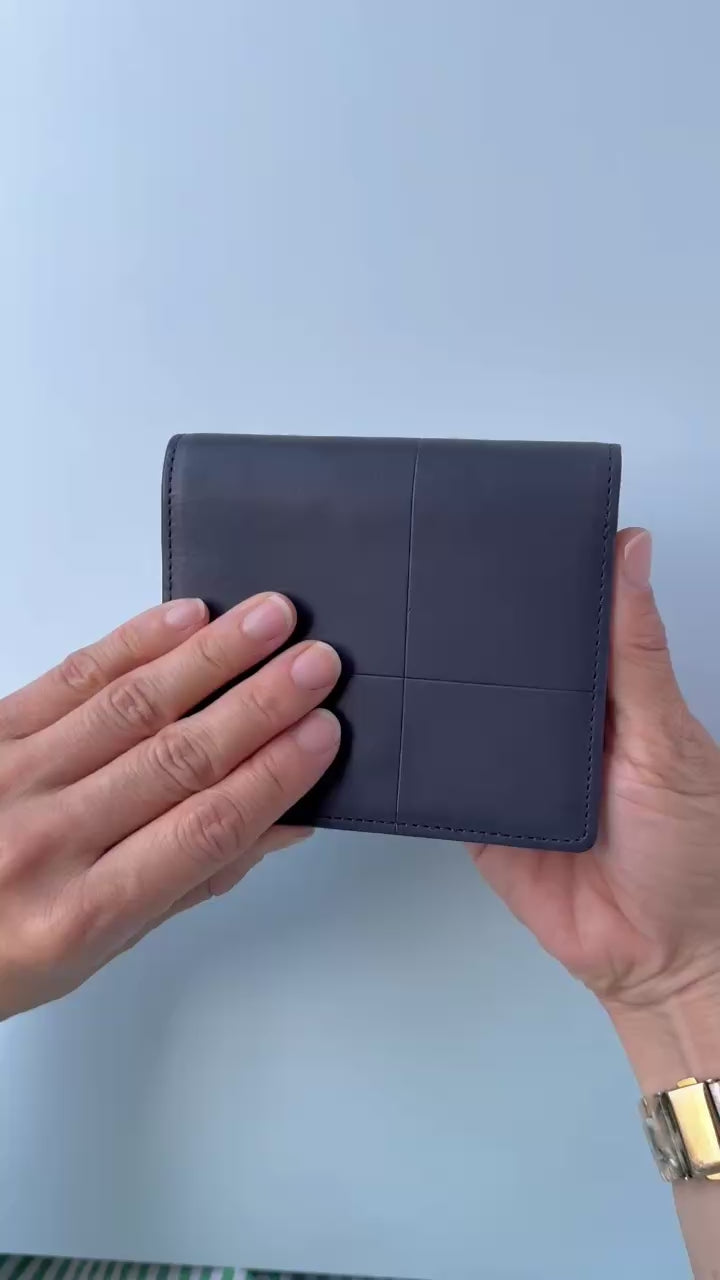 Left-Handed Wallet – Navy Vitello Leather, Yamato Tokyo | HIDARI