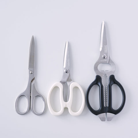 White Thumb kitchen scissors, left-handed