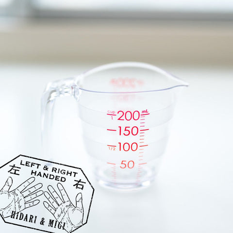 Measuring cup 200 ml, both left and right-handed