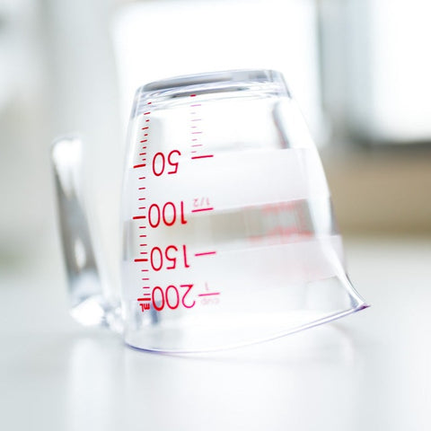 Measuring cup 200 ml, both left and right-handed