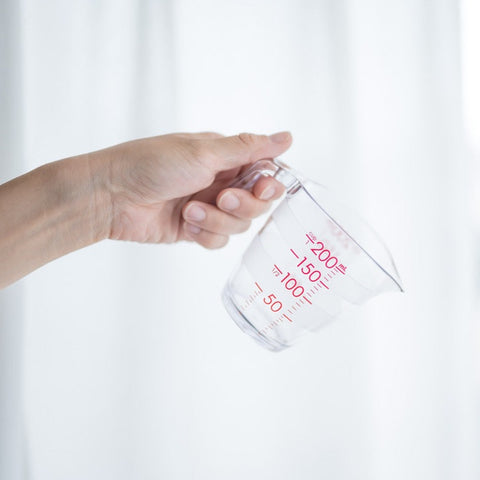 Measuring cup 200 ml, both left and right-handed