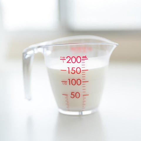 Measuring cup 200 ml, both left and right-handed